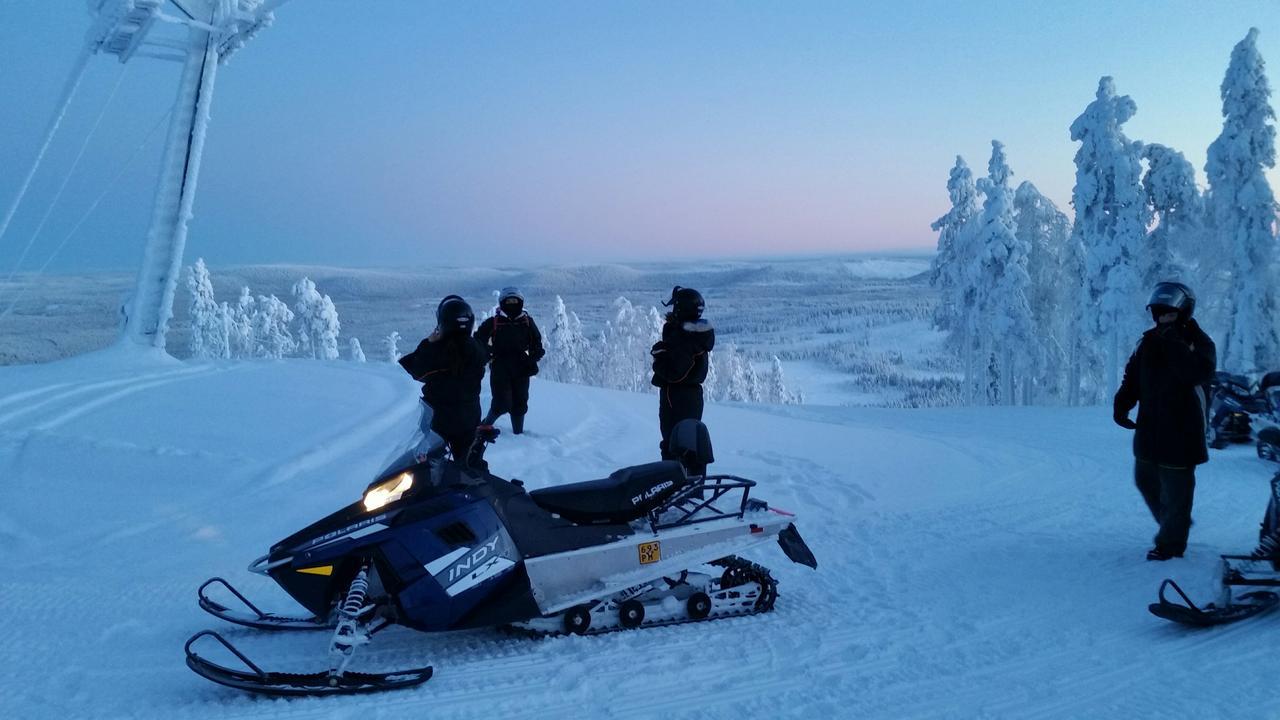 Hotelli Suomutunturi Exteriér fotografie