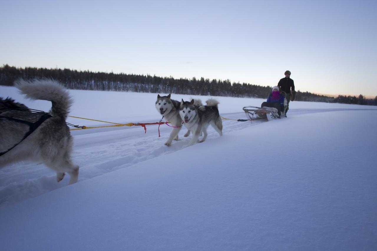 Hotelli Suomutunturi Exteriér fotografie